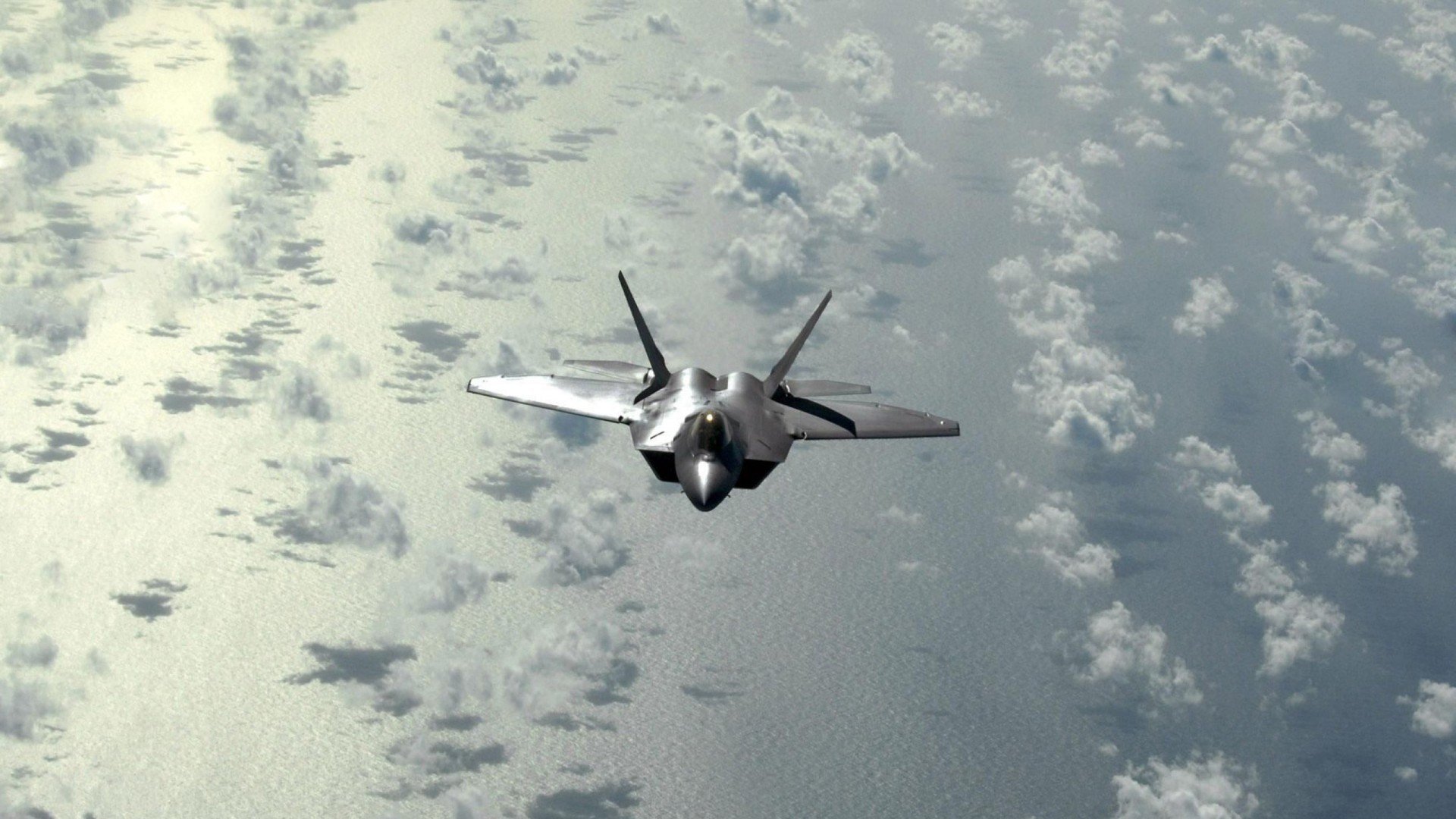 开云体育娱乐-200蝶争锋 乌兰多水中飞翔